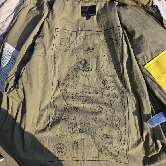 Banana republic Trail Master style Jacket,zip off sleeves Excellent condition ! - Picture 6 of 6
